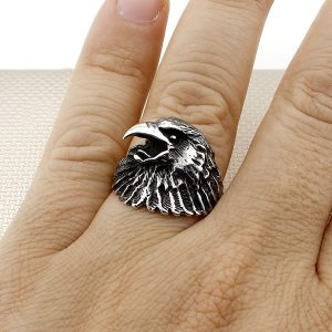 Alternative view of 925 Ayar Gümüş Şahin Motifli Taşsız Gothik Erkek Yüzük