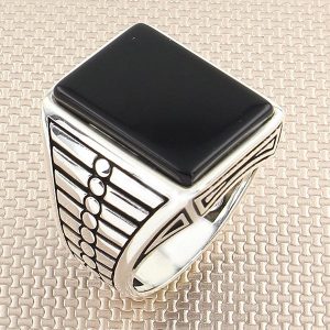 925 Ayar Gümüş Siyah Oniks Taşlı Dikdörtgen Kasa Usta İşi Erkek Yüzük