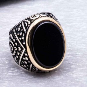 Alternative view of 925 Ayar Gümüş Oval Düz Onıks Taşlı ErkekYüzük