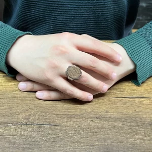 Alternative view of 925 Ayar Gümüş Hz.Süleyman Muhrü Zirkon Taşlı Kalem İşlemeli Erkek yüzük