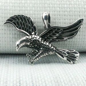 Alternative view of 925 Ayar Gümüş Kartal Tasarımlı Erkek Kolye Ucu