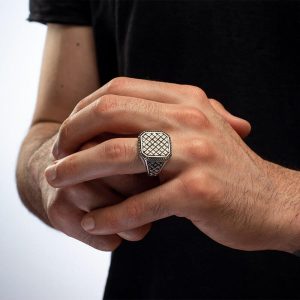 Alternative view of 925 Ayar Gümüş Hasır Desenli Taşsız Erkek Yüzük